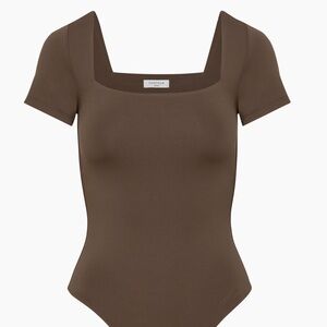 Contour Squareneck Shortsleeve Bodysuit
